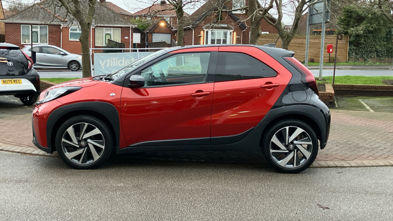 Toyota Aygo X 1.0 VVT-i Edge 5dr Petrol Hatchback